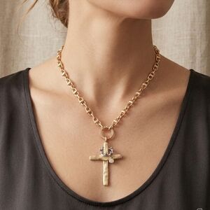 Gorgeous Matte Gold Cross-crown necklace